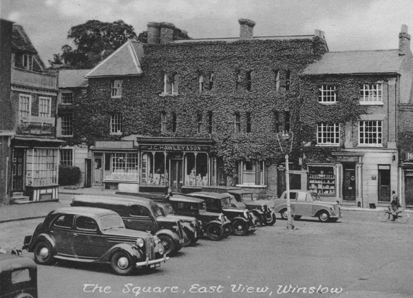 Hawleys with cars on Market Square